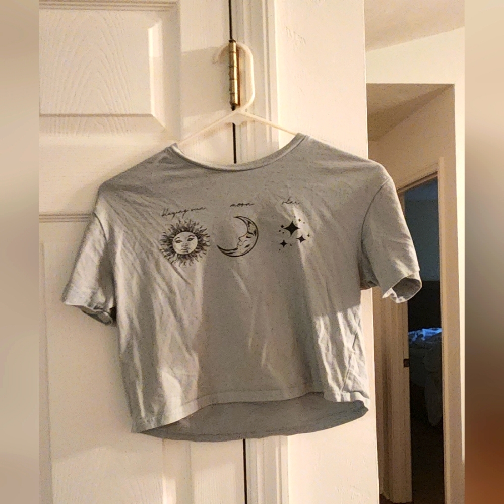 Blue cropped sun shirt